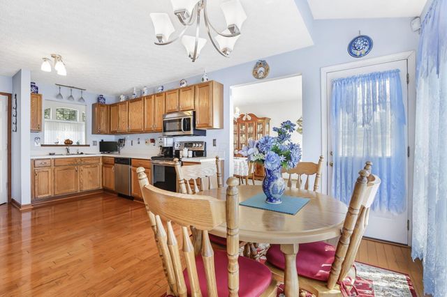 6324 Rossmore Lane, Canal Winchester, OH 43110
