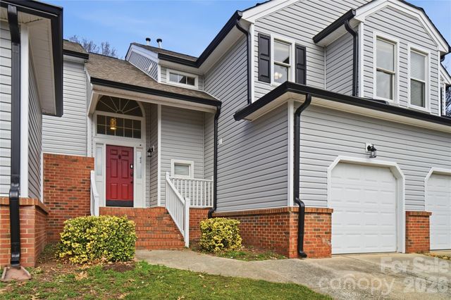 8729 Fox Chase Lane, Charlotte, NC 28269