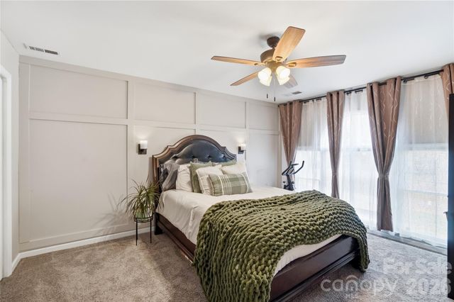 8729 Fox Chase Lane, Charlotte, NC 28269