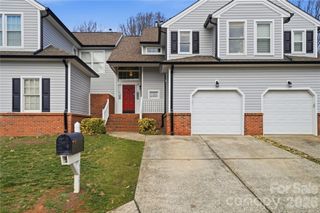 8729 Fox Chase Lane, Charlotte, NC 28269