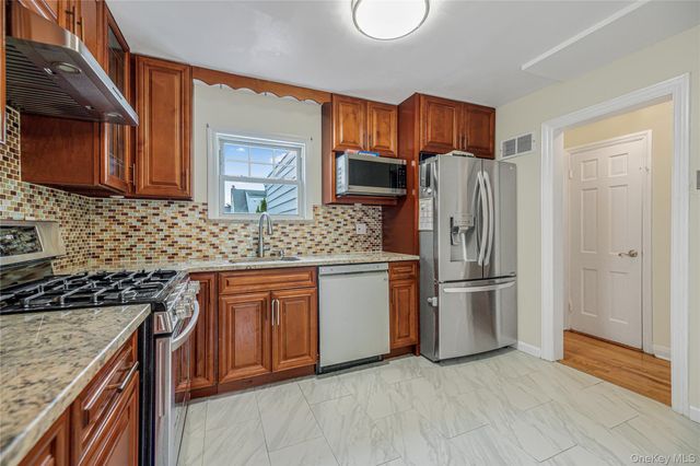 53 Holly Street, Yonkers, NY 10704