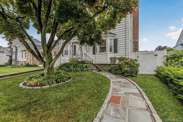 53 Holly Street, Yonkers, NY 10704