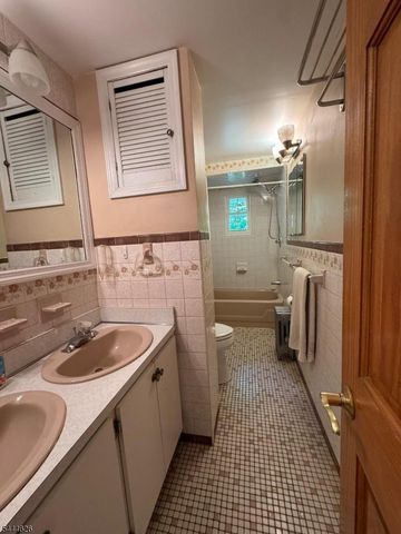 1039 Huff Ave, Manville Boro, NJ 08835