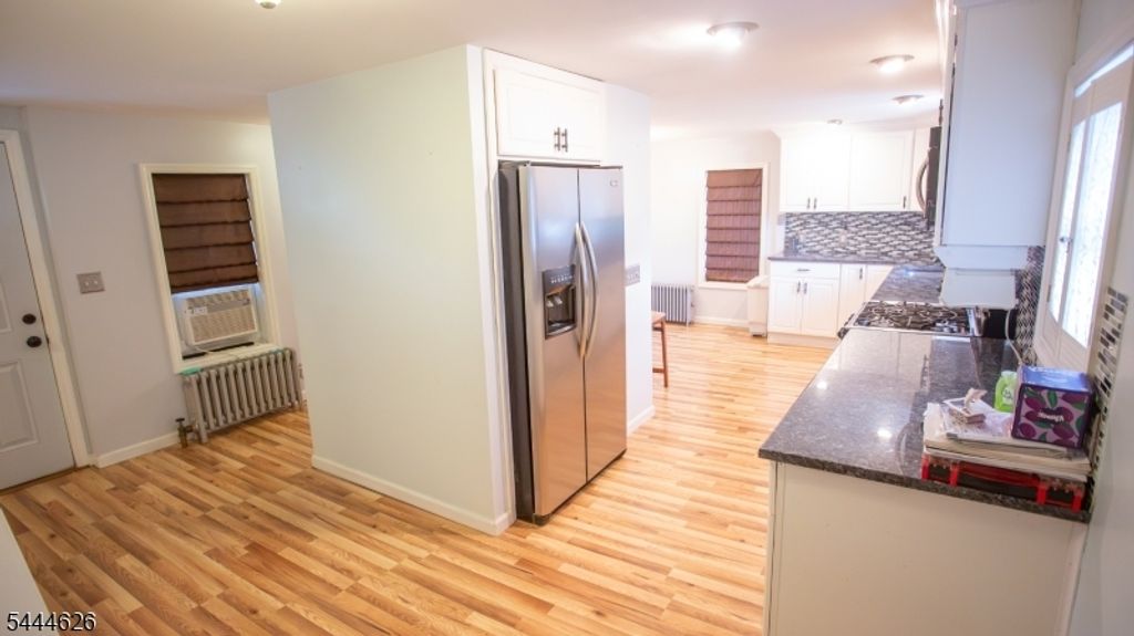 1039 Huff Ave, Manville Boro, NJ 08835 — photo 2