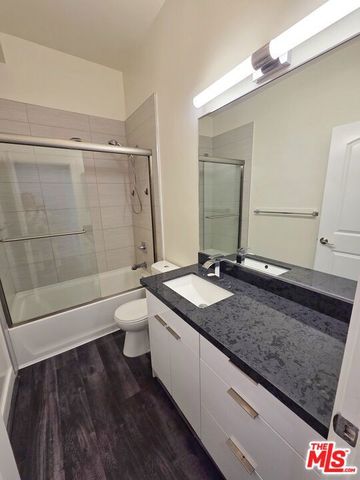 2651 S Hobart Boulevard 9, Los Angeles, CA 90018