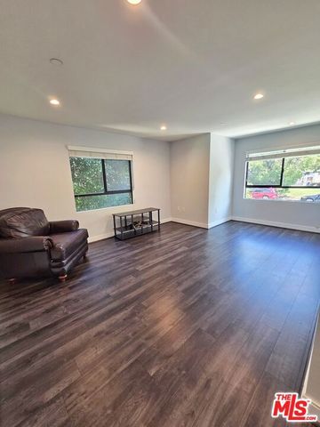 2651 S Hobart Boulevard 9, Los Angeles, CA 90018