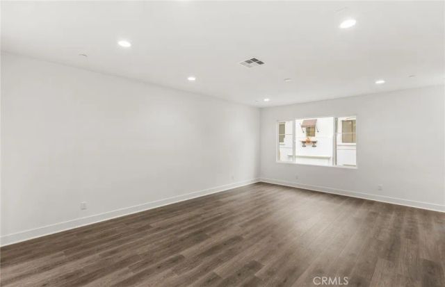 107 Kimberwick Court, Burbank, CA 91506