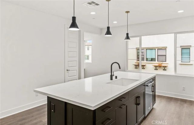 107 Kimberwick Court, Burbank, CA 91506