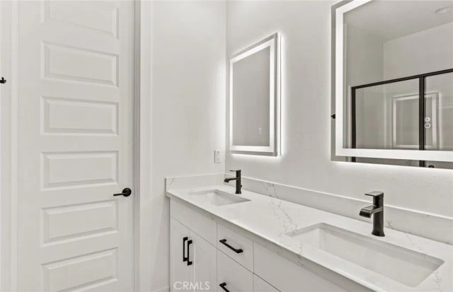 107 Kimberwick Court, Burbank, CA 91506