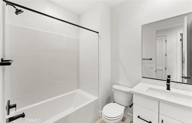 107 Kimberwick Court, Burbank, CA 91506