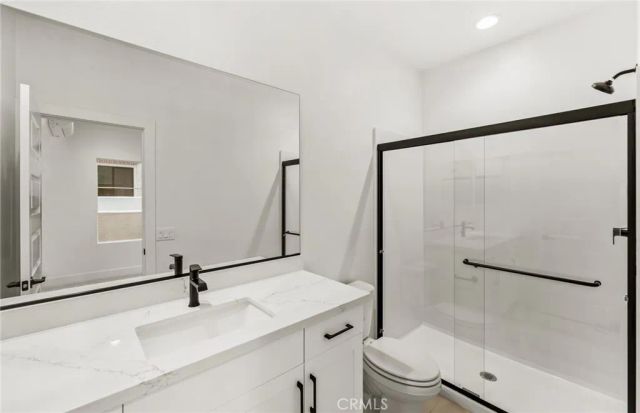 107 Kimberwick Court, Burbank, CA 91506