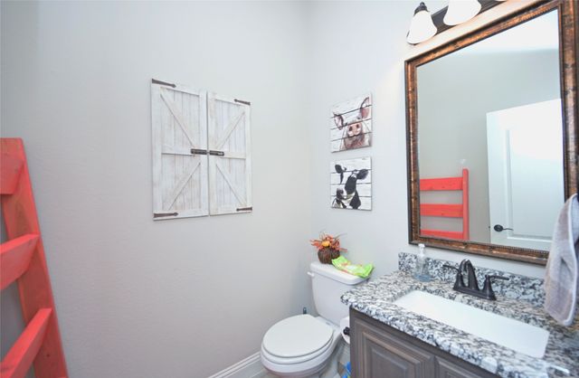 213 Oakcrest Drive, Justin, TX 76247