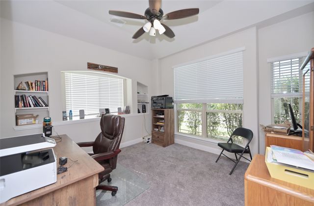 213 Oakcrest Drive, Justin, TX 76247
