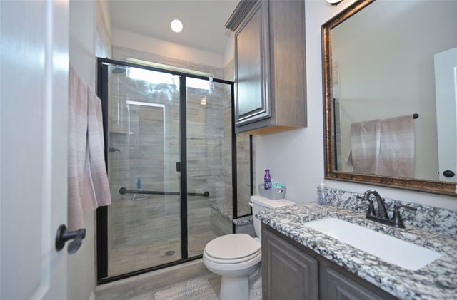213 Oakcrest Drive, Justin, TX 76247