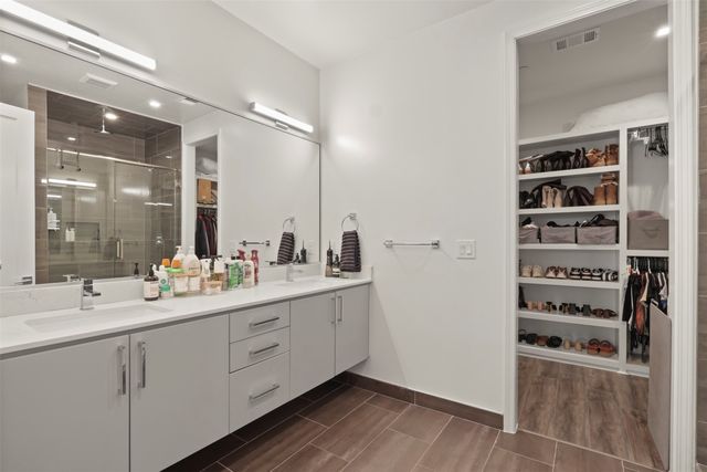 1813 Park Avenue 106, Dallas, TX 75215