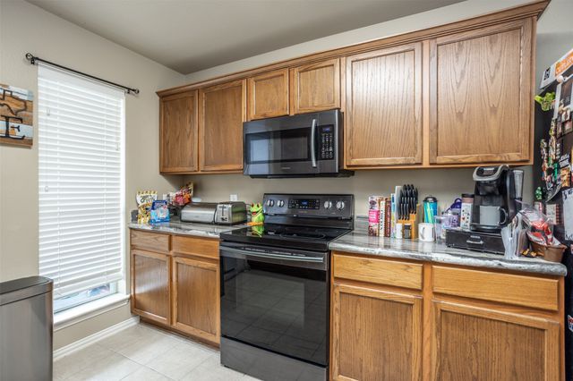 3504 Columbus Street, Gainesville, TX 76240