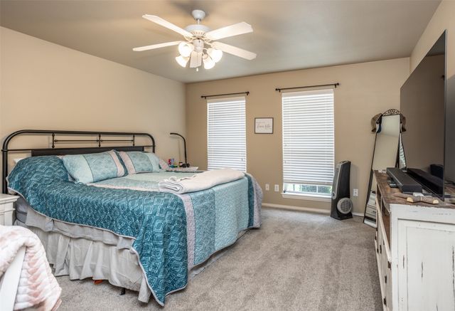 3504 Columbus Street, Gainesville, TX 76240