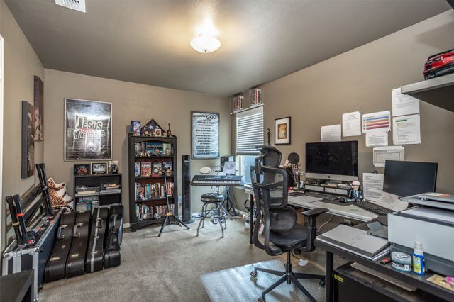 3504 Columbus Street, Gainesville, TX 76240