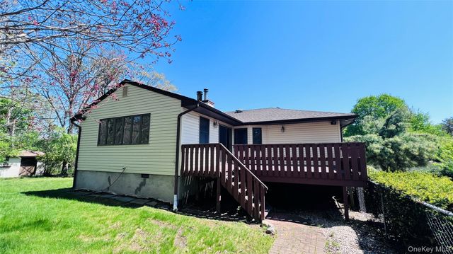 84 Henearly Drive, Miller Place, NY 11764