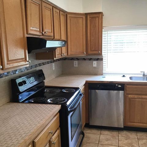 2622 Meadowview Drive, Arlington, TX 76016