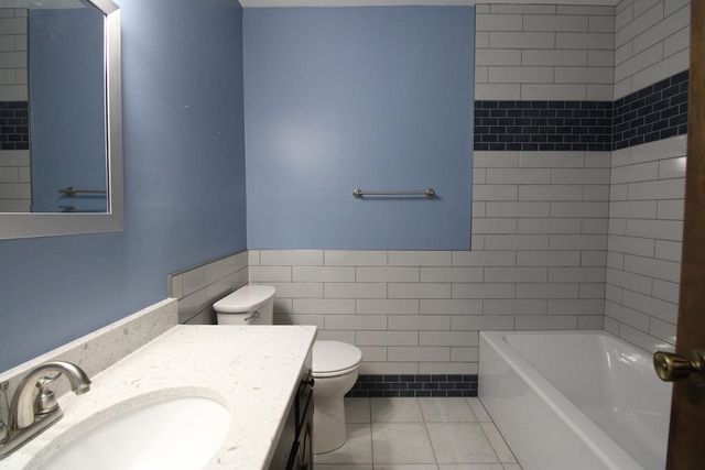 2413 Edgehill Rd, Salina, KS 67401