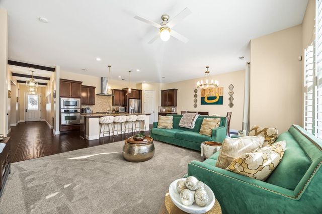 6065 N Sycamore Avenue, Fresno, CA 93723