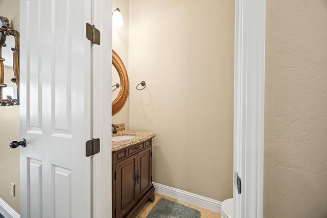 6065 N Sycamore Avenue, Fresno, CA 93723