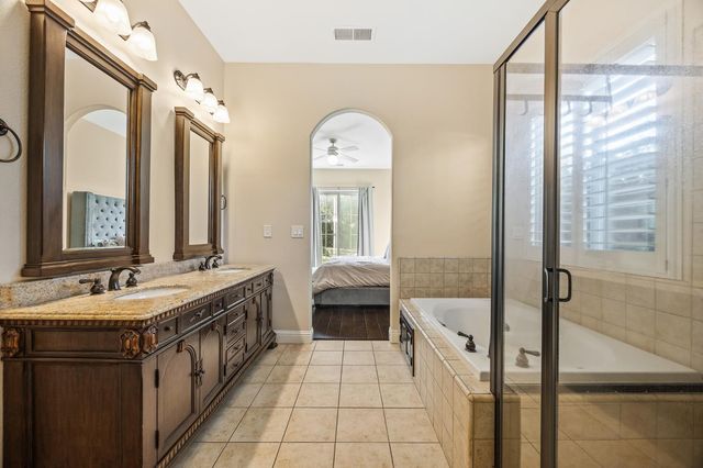 6065 N Sycamore Avenue, Fresno, CA 93723