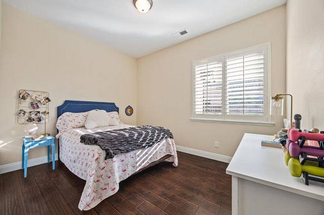 6065 N Sycamore Avenue, Fresno, CA 93723