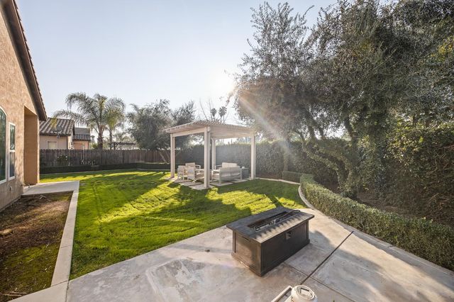 6065 N Sycamore Avenue, Fresno, CA 93723