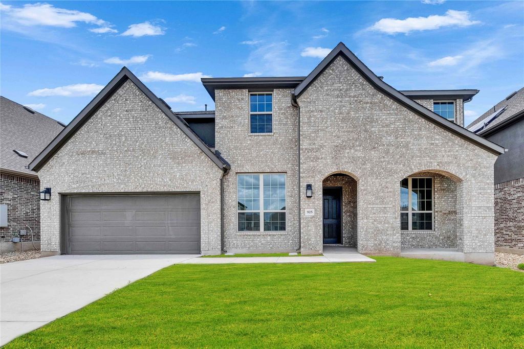 925 Old Garden RD, Leander, TX 78641