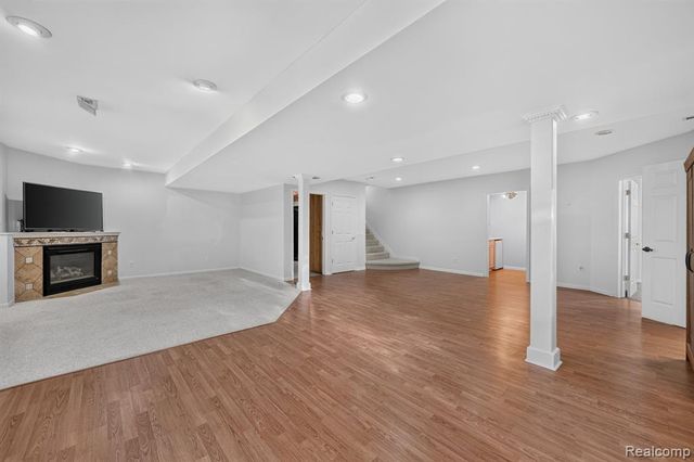 3712 Seney Drive, Lake Orion, MI 48360