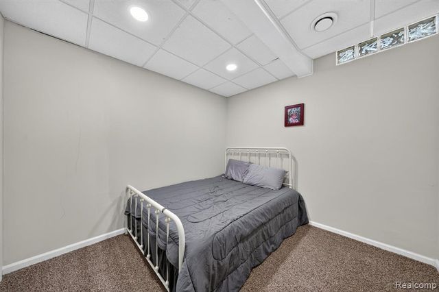 3712 Seney Drive, Lake Orion, MI 48360