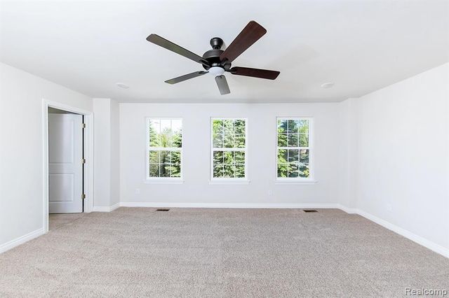 12 Grandview Ci Grandview Circle 58, White Lake, MI 48386