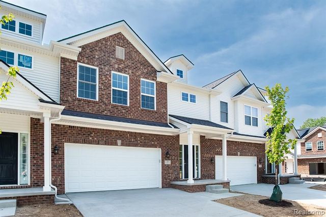 12 Grandview Ci Grandview Circle 58, White Lake, MI 48386