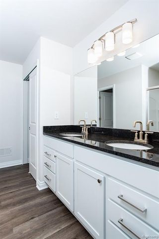 12 Grandview Ci Grandview Circle 58, White Lake, MI 48386