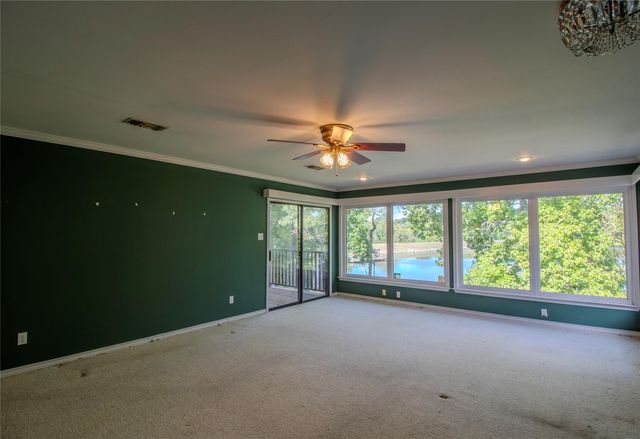 1630 Green Briar Drive, Huntsville, TX 77340