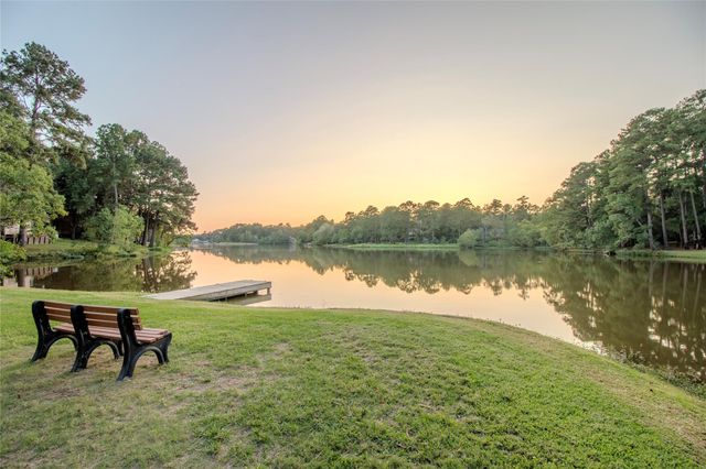 1630 Green Briar Drive, Huntsville, TX 77340