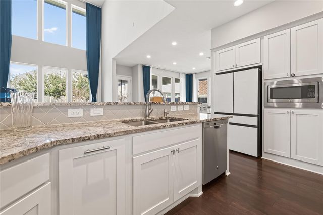 3843 Desert Springs Lane, Fulshear, TX 77441