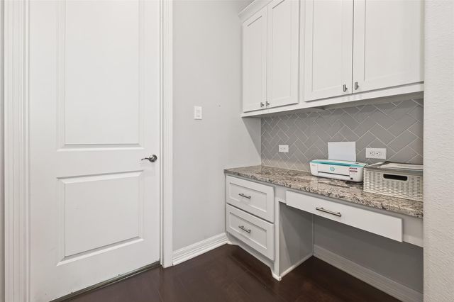 3843 Desert Springs Lane, Fulshear, TX 77441