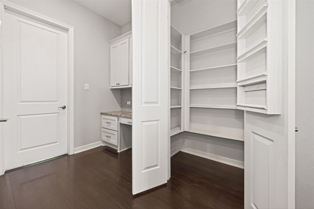 3843 Desert Springs Lane, Fulshear, TX 77441