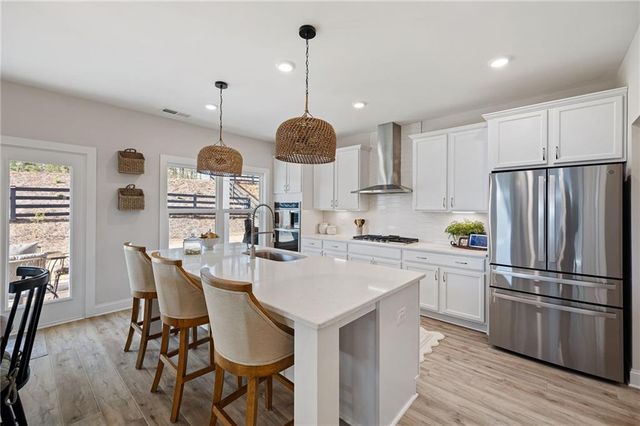 207 Mountain Ashe Lane, Dallas, GA 30132