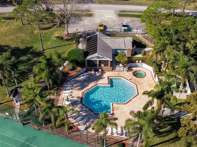 2411 BENTLEY DRIVE 2411, Palm Harbor, FL 34684