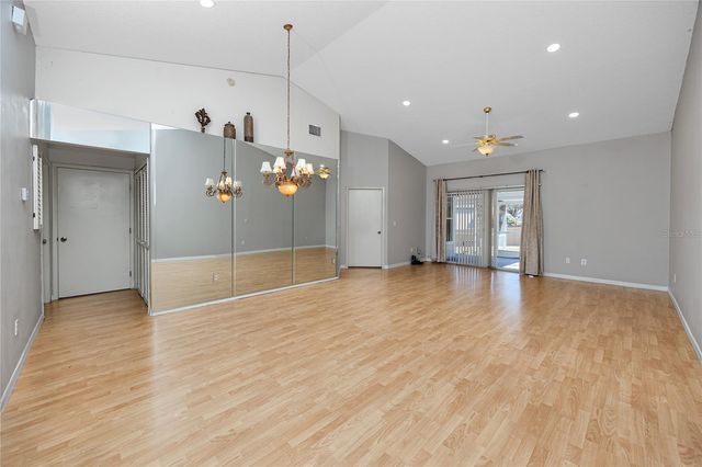 2411 BENTLEY DRIVE 2411, Palm Harbor, FL 34684