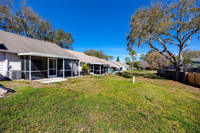 2411 BENTLEY DRIVE 2411, Palm Harbor, FL 34684