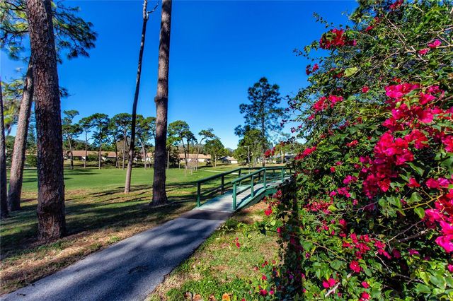 2411 BENTLEY DRIVE 2411, Palm Harbor, FL 34684