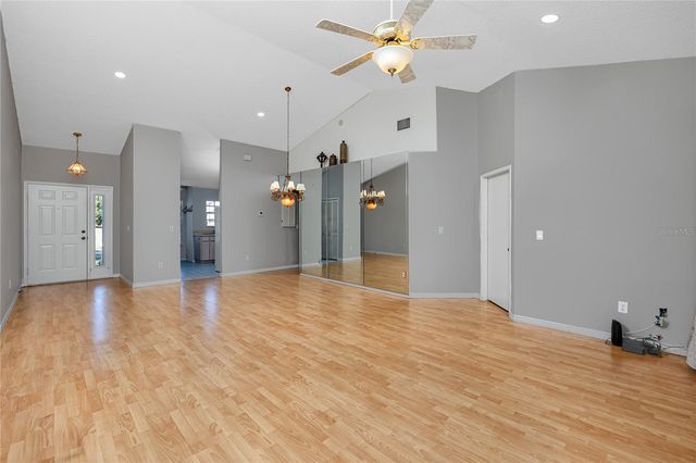 2411 BENTLEY DRIVE 2411, Palm Harbor, FL 34684