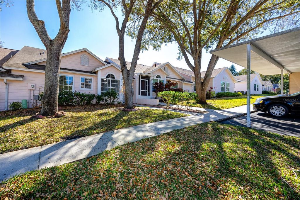 2411 BENTLEY DRIVE 2411, Palm Harbor, FL 34684
