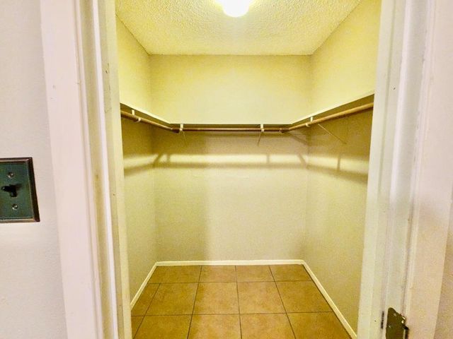 1310 Ray Berglund BLVD A, Round Rock, TX 78664