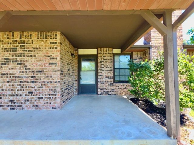 1310 Ray Berglund BLVD A, Round Rock, TX 78664